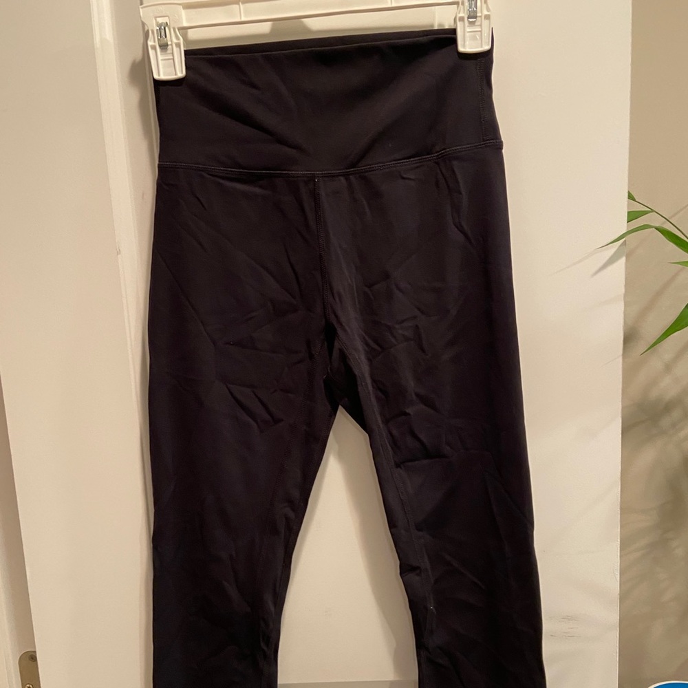 Strong physiques workout leggings size small